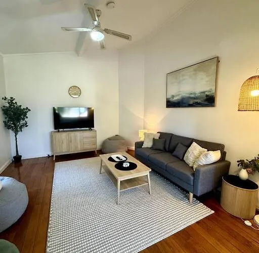 One Bed Apartment - Coogee Beach