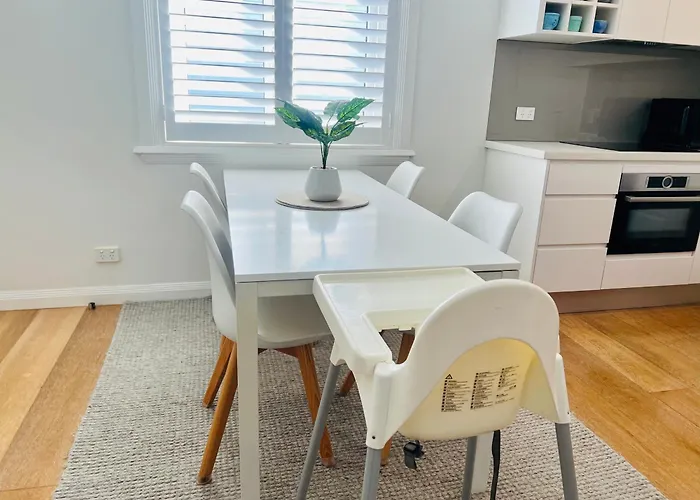 Manly Beach Family Retreat Plus Rare Onsite Parking